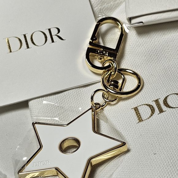 Dior Keychain Bag Charm  Diffuser With Gold and White Star Charm Aroma Stone NIB - Picture 4 of 7